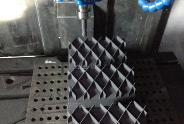 車載石墨模具：驅(qū)動(dòng)汽車輕量化與能效革命的核心技術(shù)